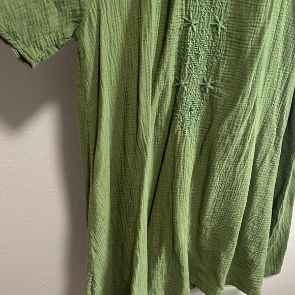 Lucky Brand Olive Green Smocked Top - Picture 12 of 14